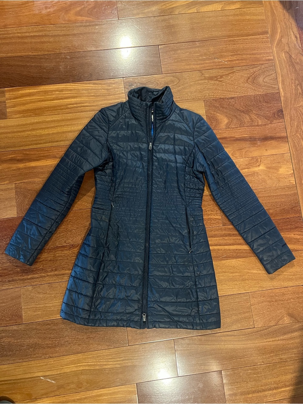 Women’s Patagonia Navy Kai Lee Parka Puffer Size Small